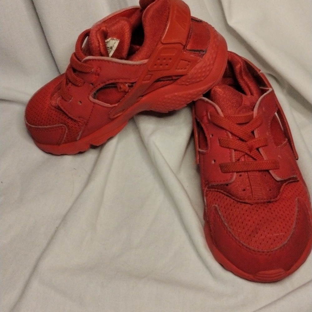 2/$50-Nike Huaraches